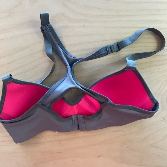 Bra size Small (BH) - Picture 6 of 10